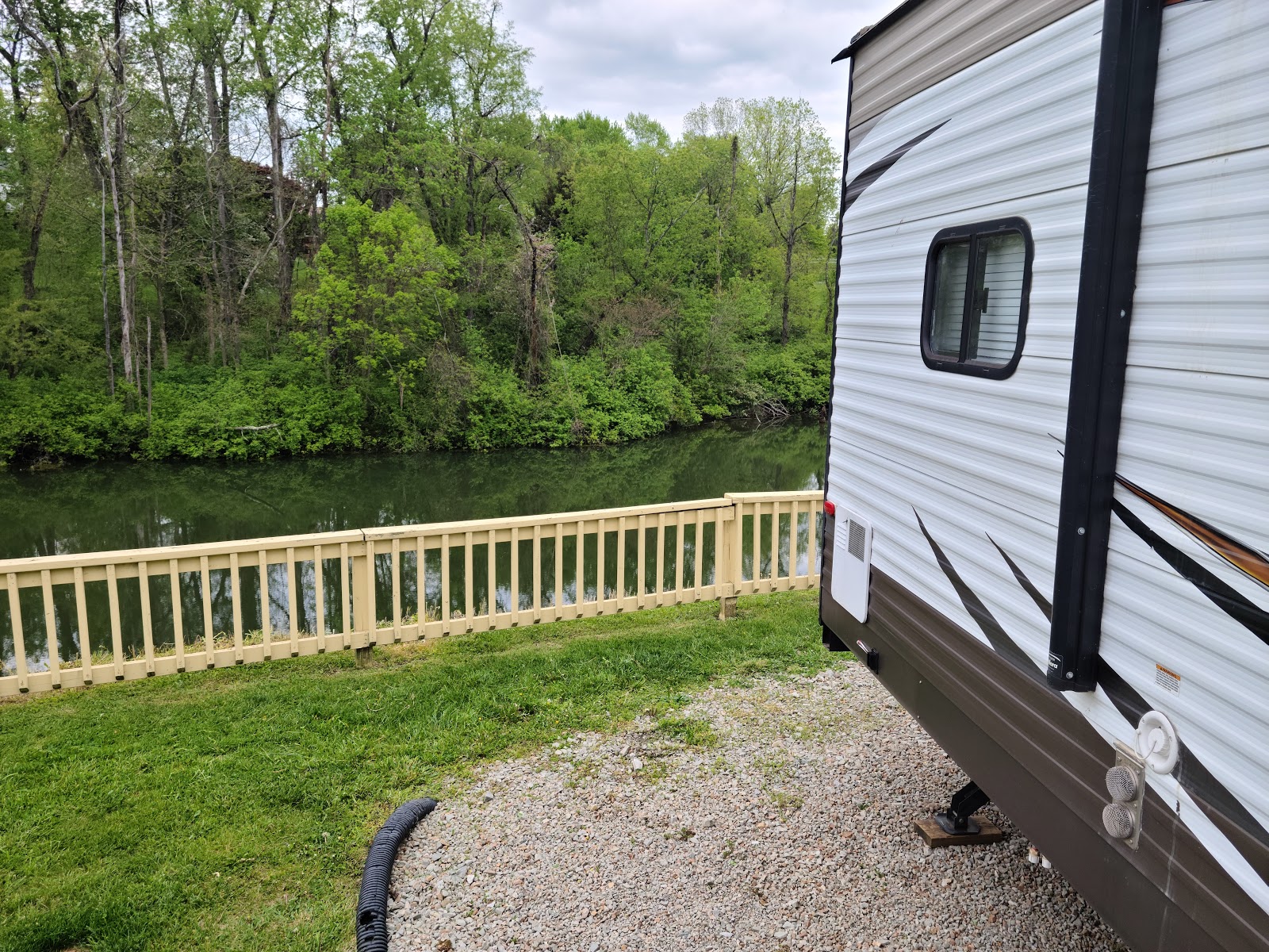 Pine Cove Beach Club & RV Resort