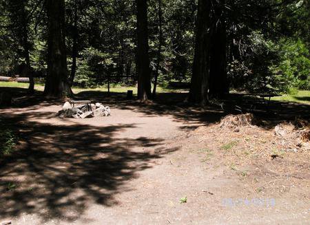 Kelty Meadow Campground