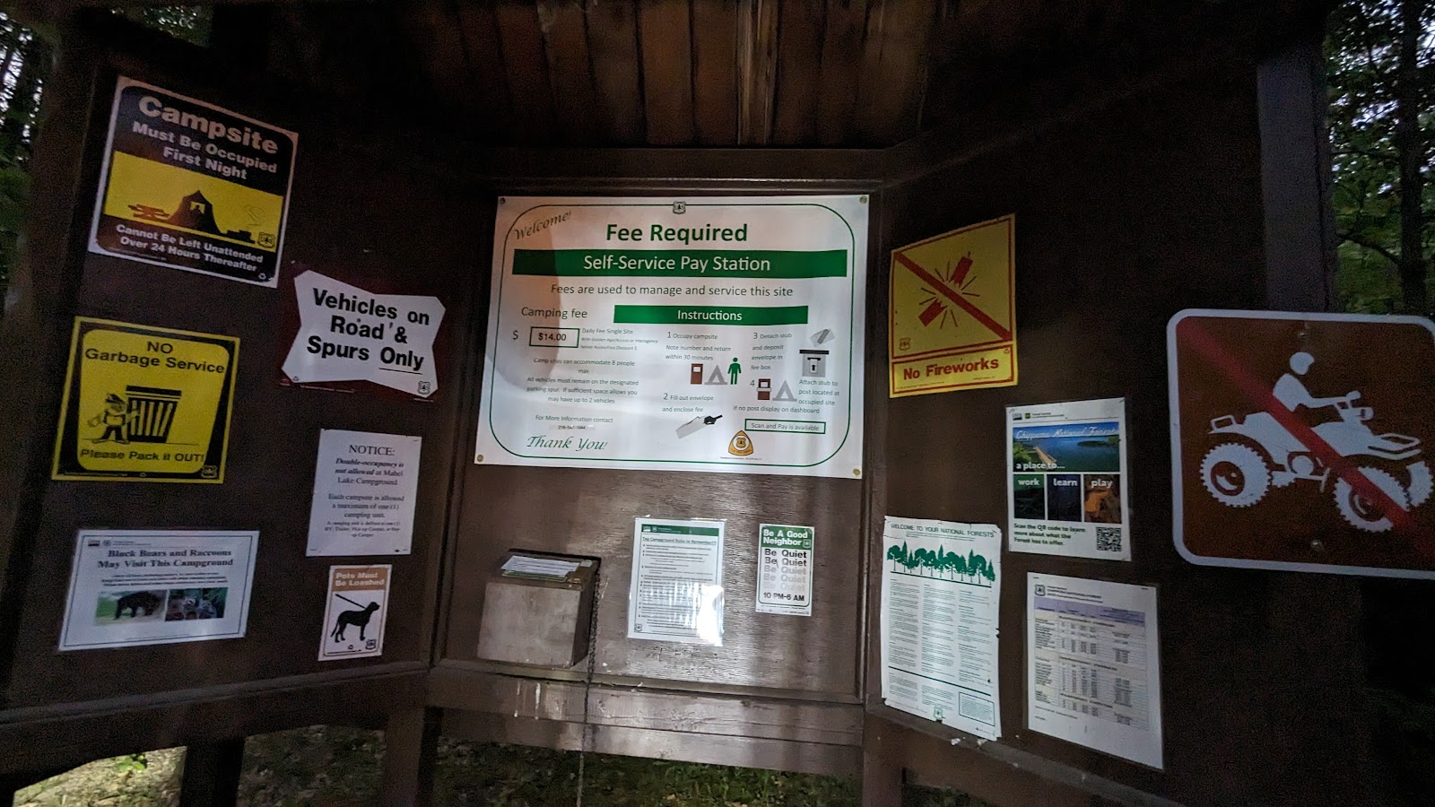 Mabel Lake Campground