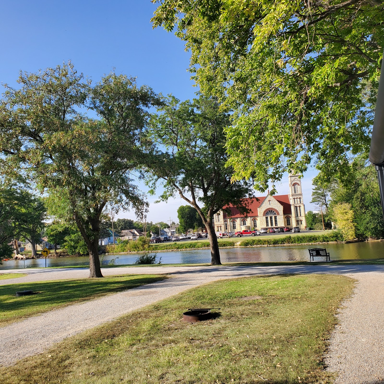 Ellis Lakeside City Campground