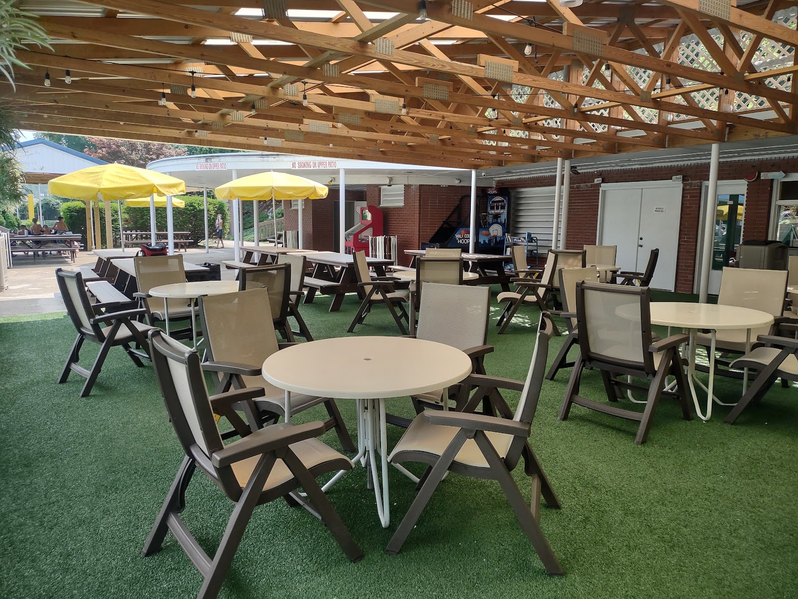 Pine Cove Beach Club & RV Resort