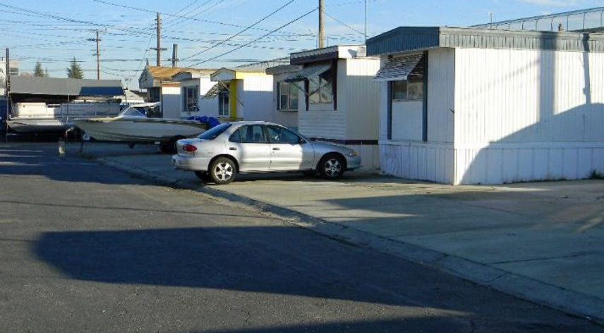 El Camino Mobile Home & RV Park