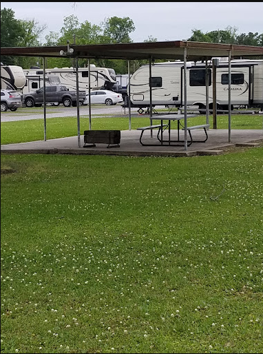 Laplace Trailer-RV Park