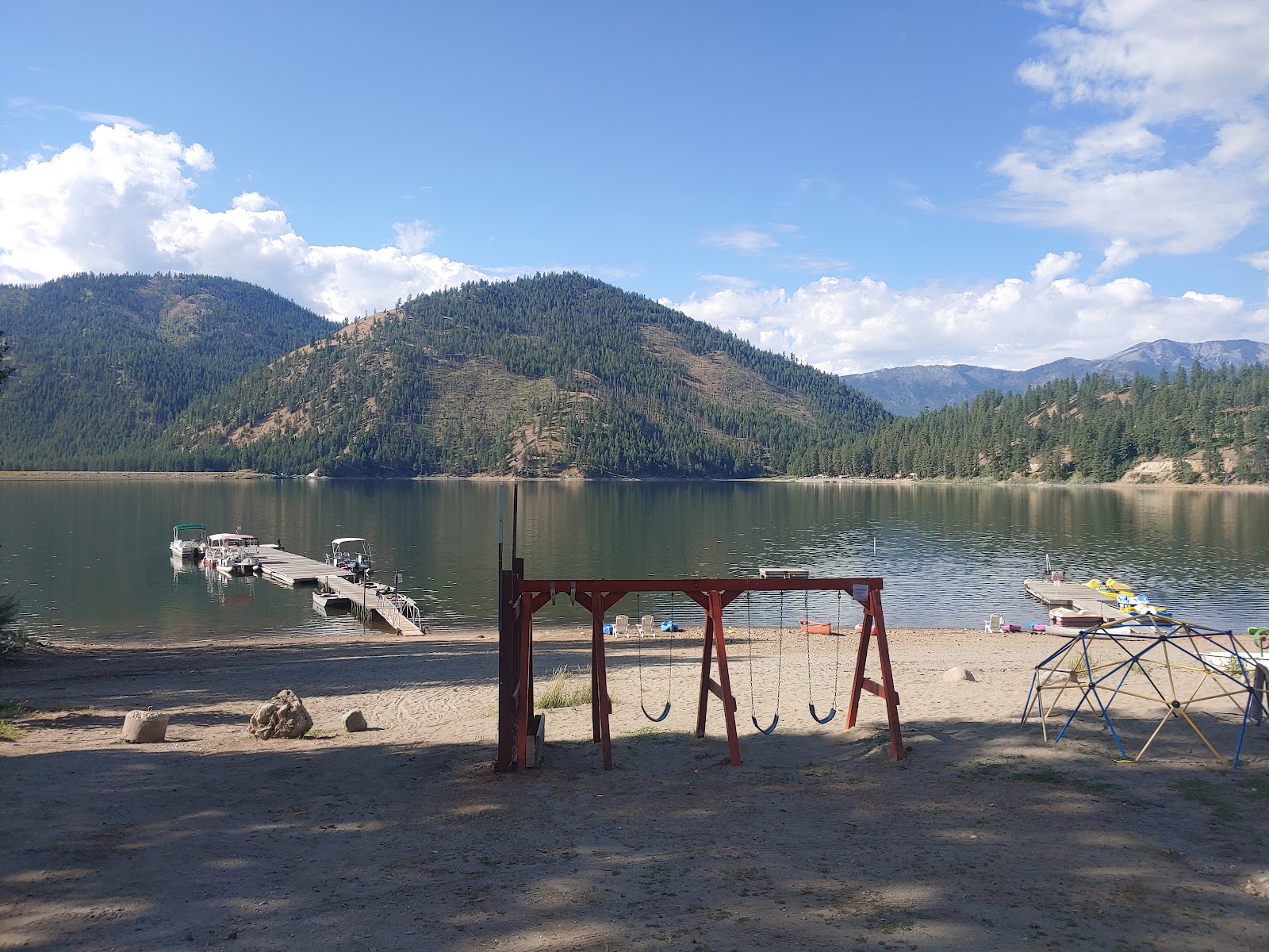 Liar's Cove Resort on the Lake