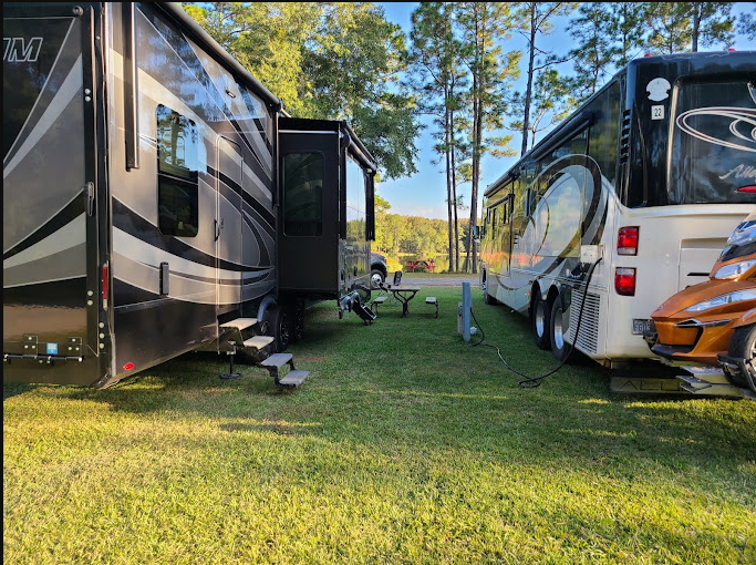 McIntosh Lake RV Park