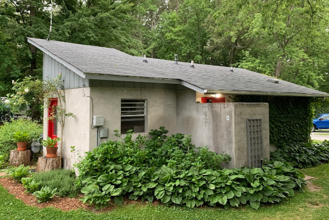 Red Gates Cottages & RV Park