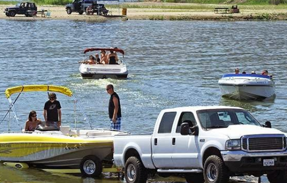 Lake Elsinore Marina & RV Resort