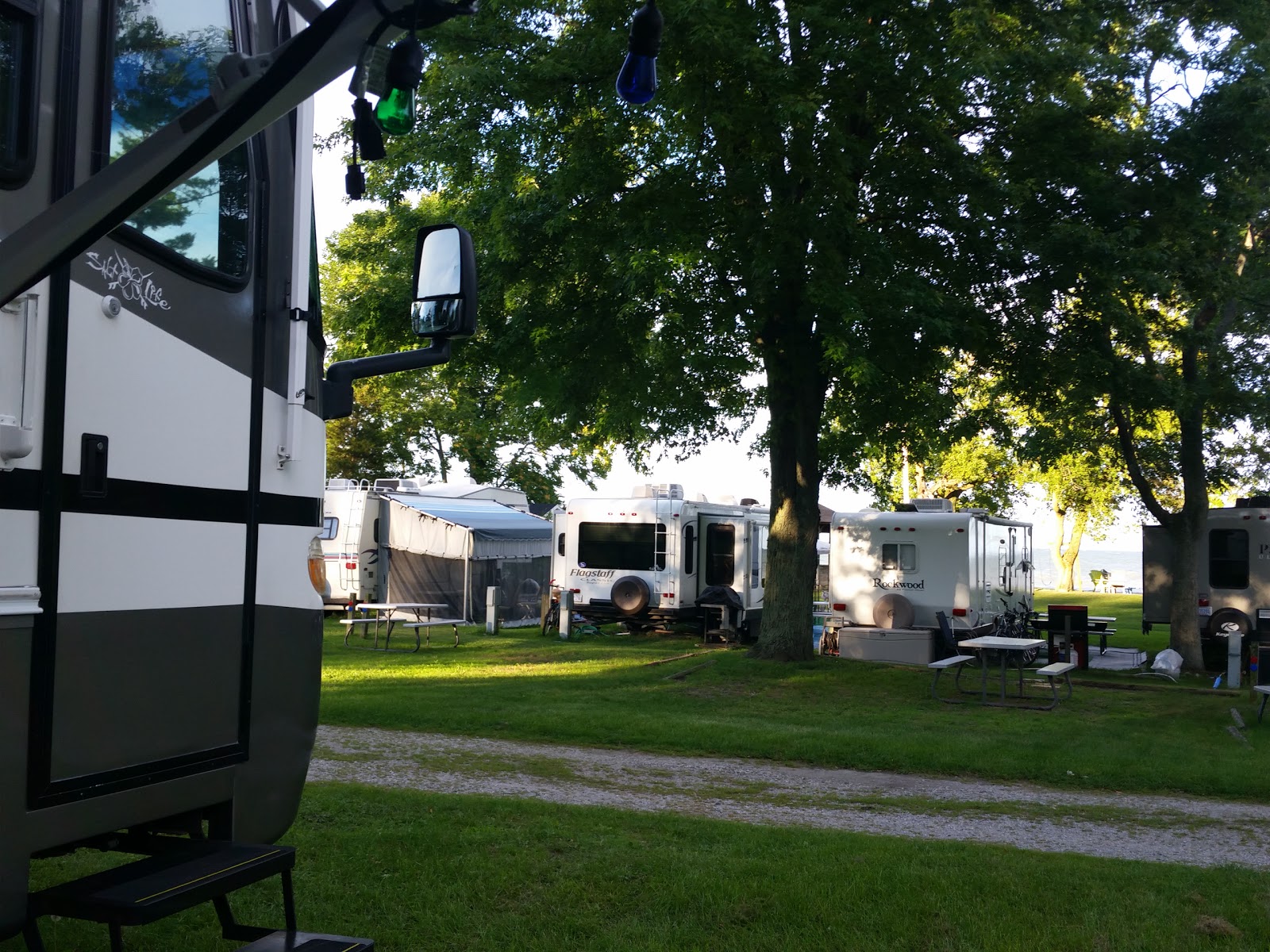 Armstrongs Lakeport Resort