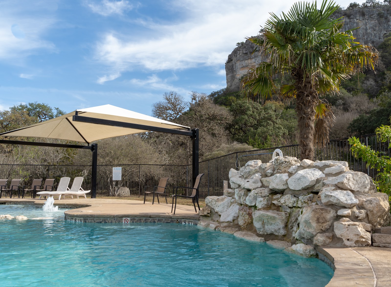 Seven Bluff Cabins & RV Park