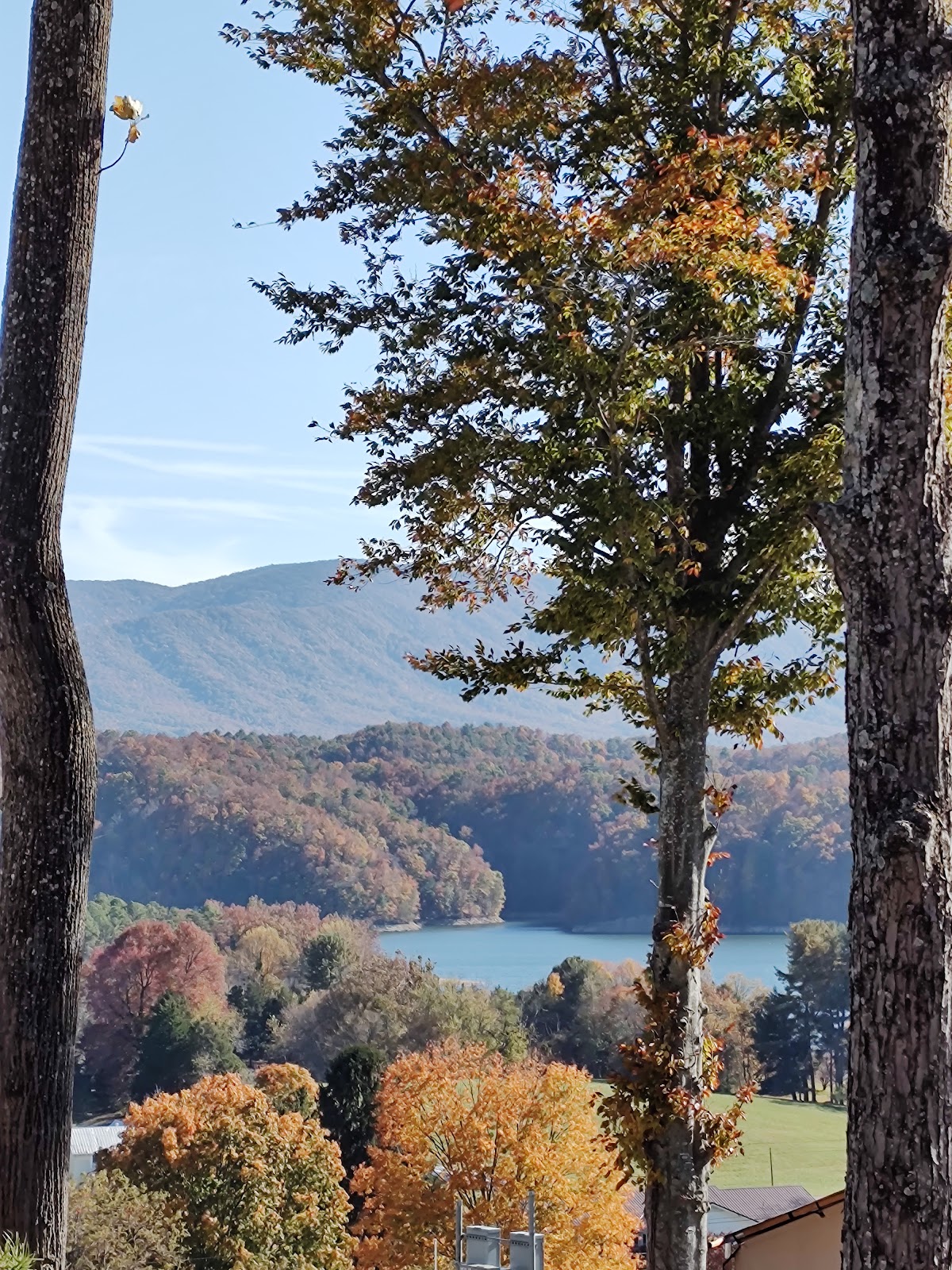 Wolf Lair Village Campground