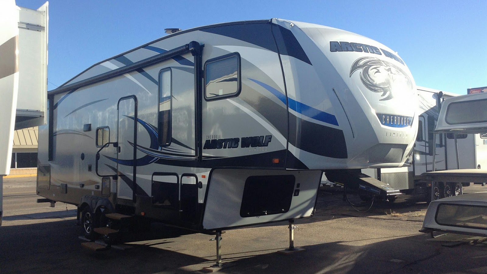 Larry's RV Sales & Service