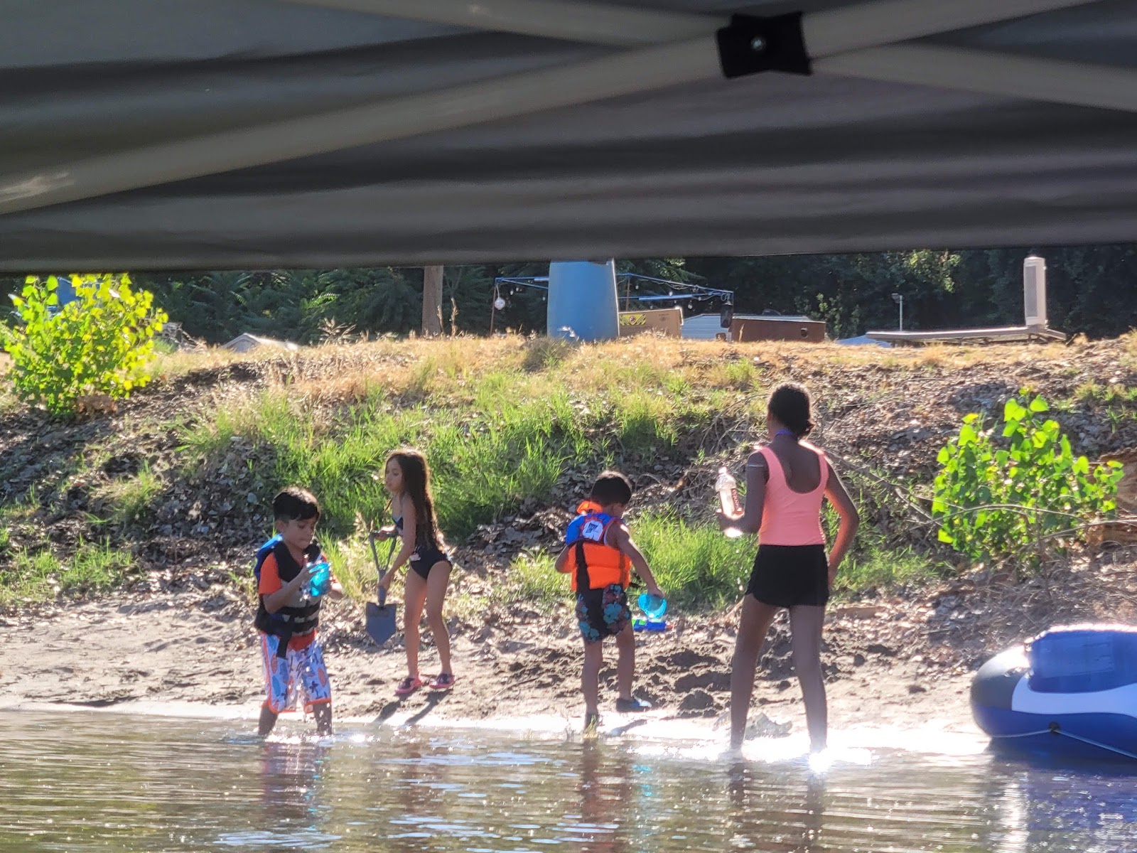 Kellys Beach on the Kings River