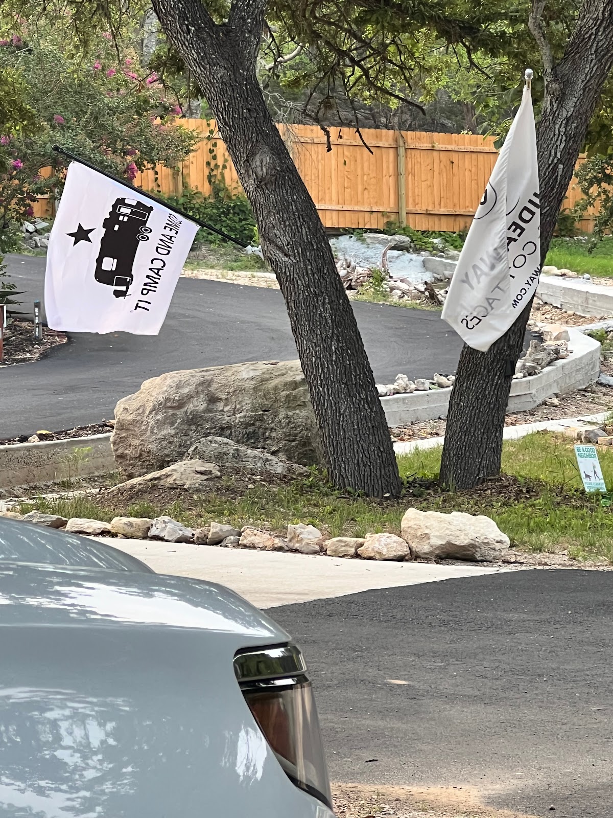 B2 Hideaway RV Park & Cottages