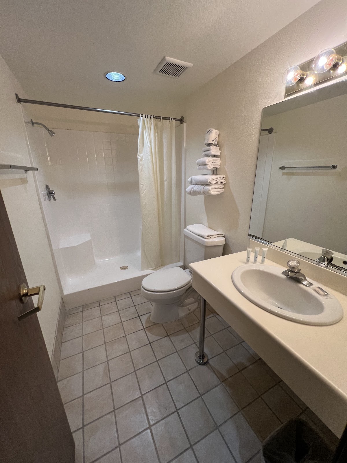 LONGSTREET INN/CASINO/RV/GOLF