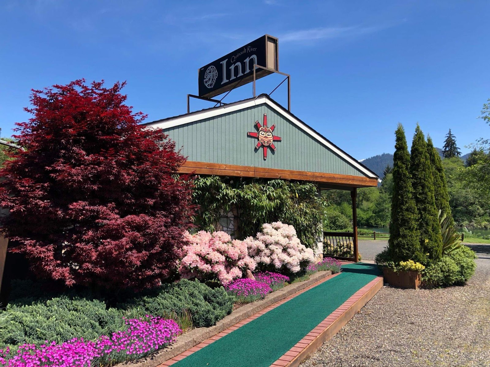 Quinault River Inn and RV