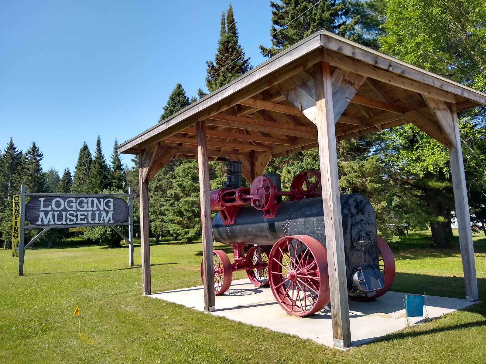 Tahquamenon Logging Museum