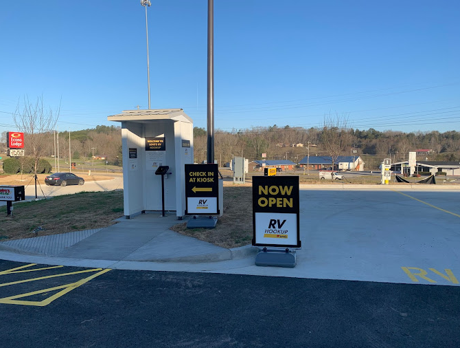 Love’s RV Hookup – Newport