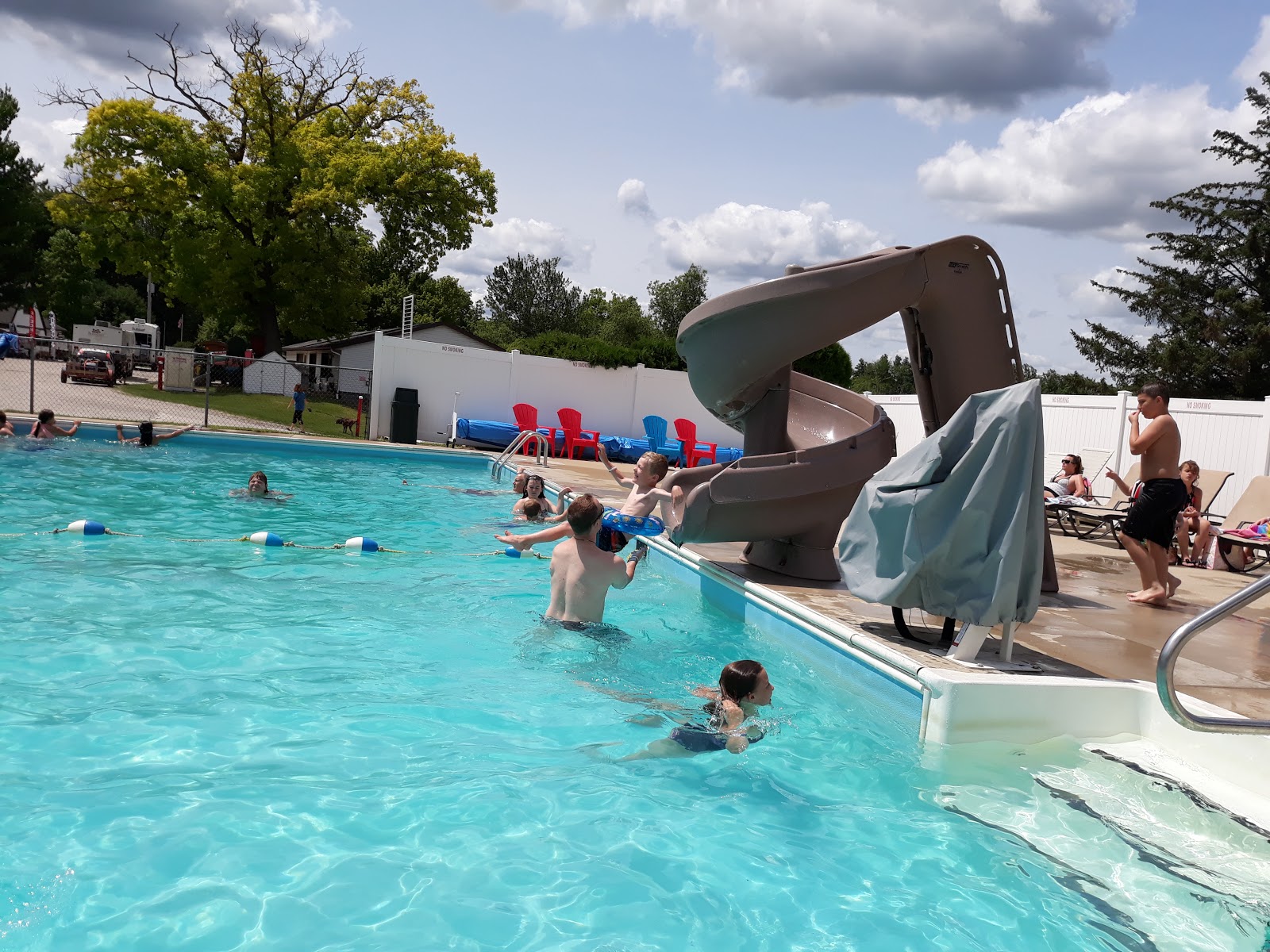 Snow Lake Kampground