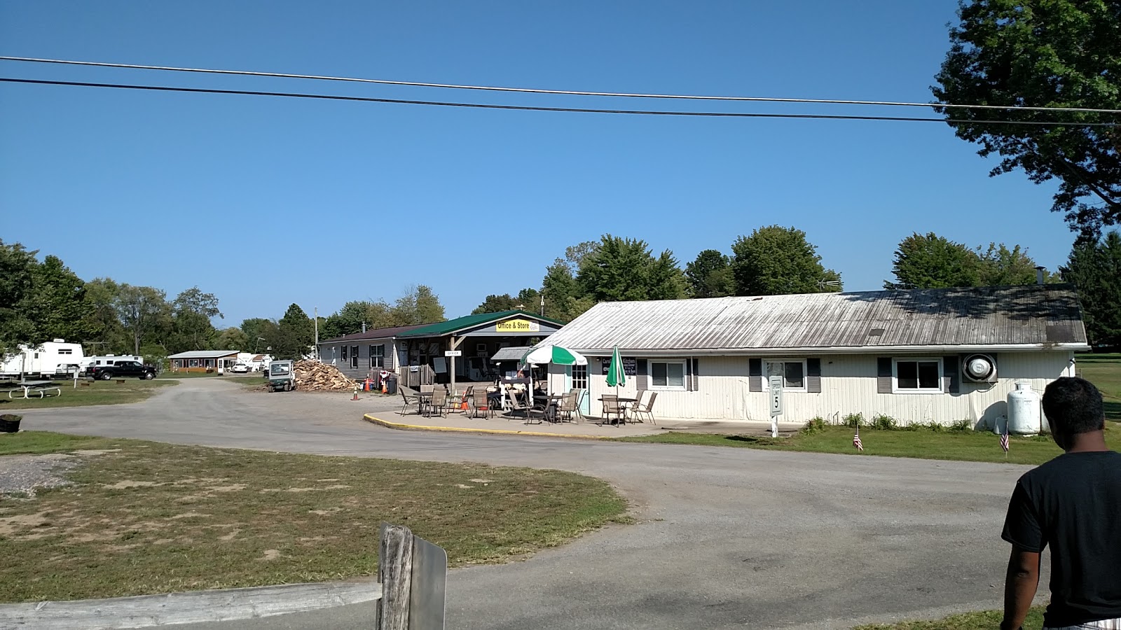 Shangri-La by the Lake