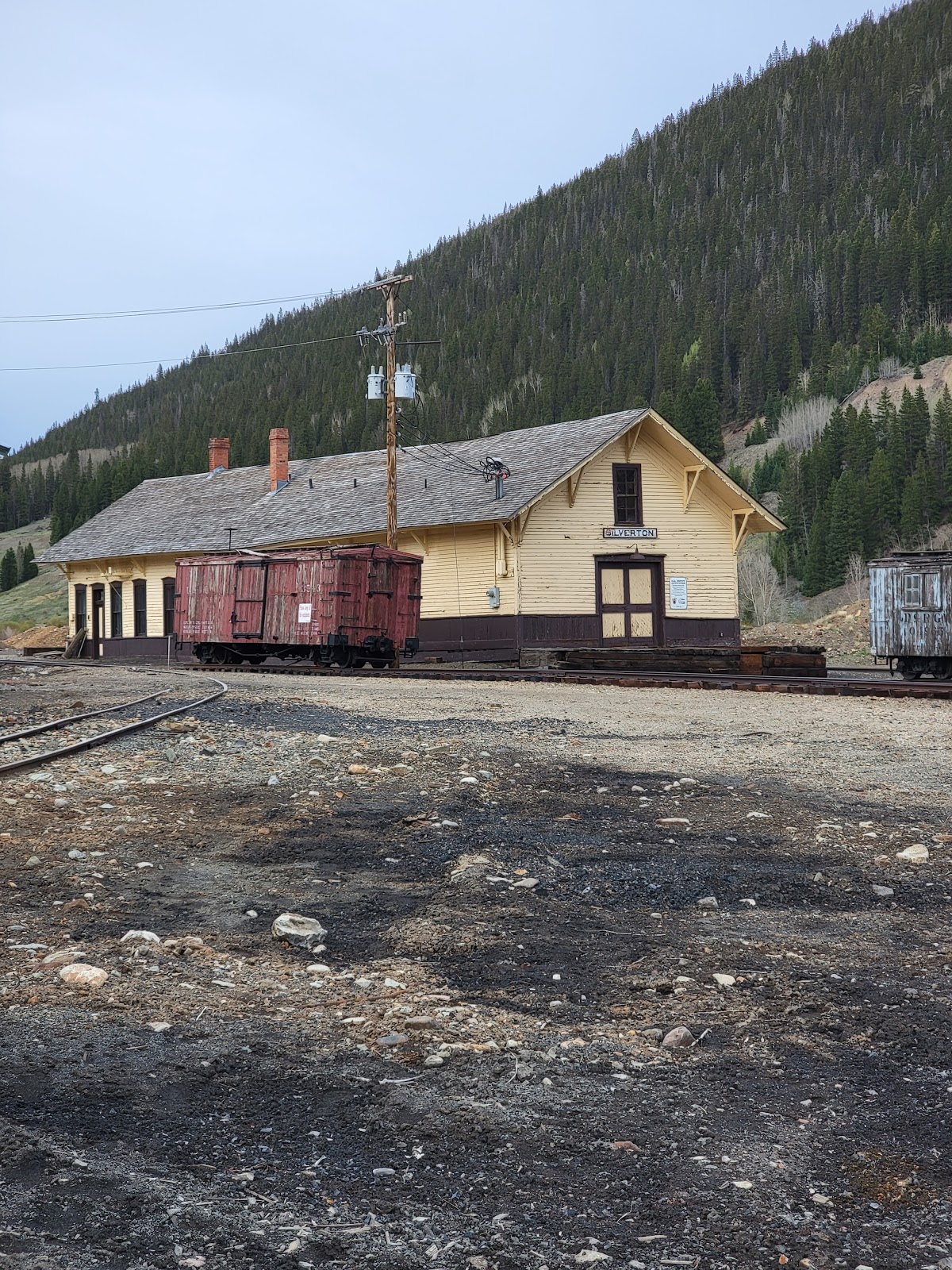 Red Mountain Motel, RV Park & Cabins