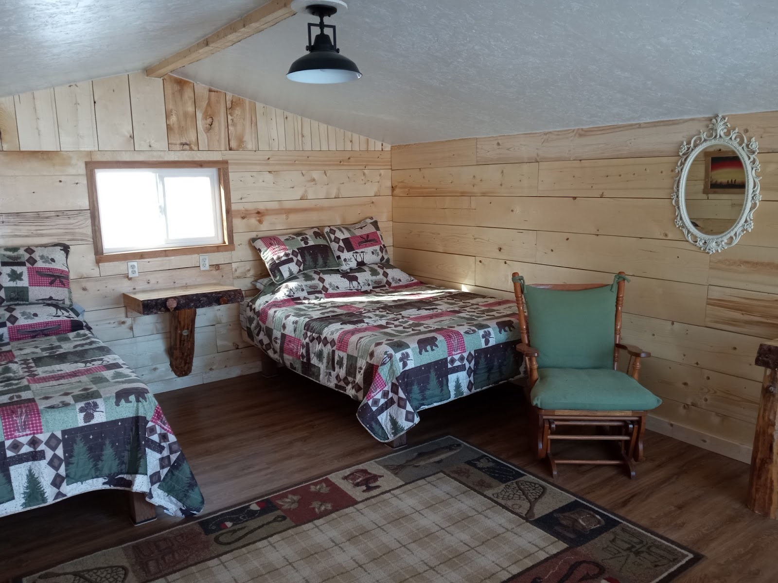 Glacier Elkhorn Cabins & Campground