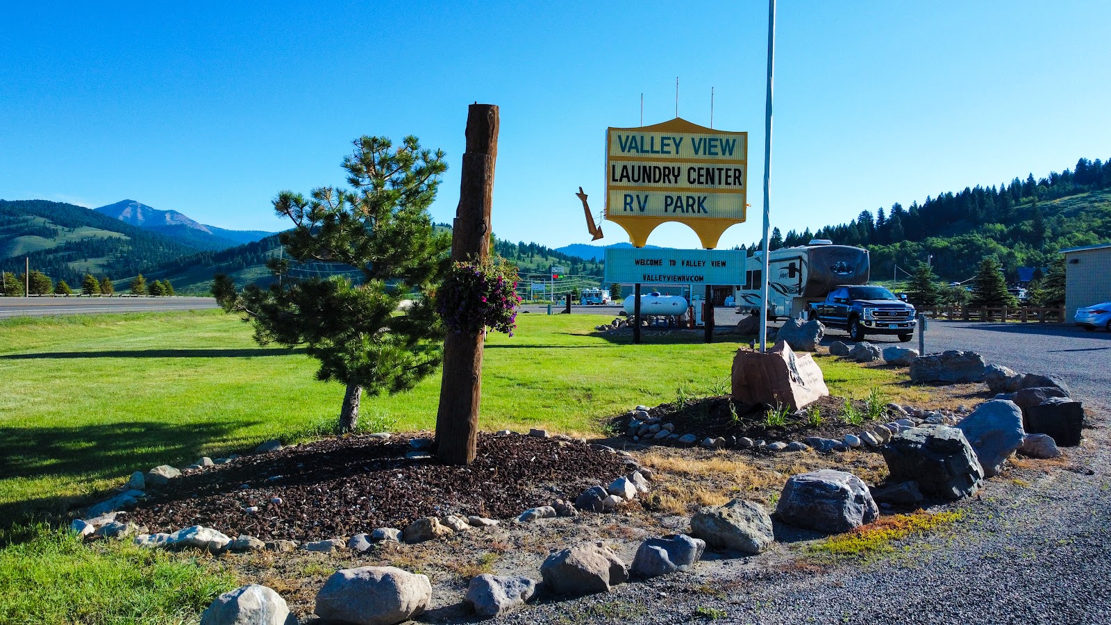 Valley View Grocery and RV Park