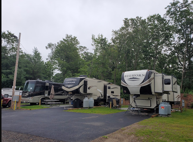 Totoket Valley RV Park
