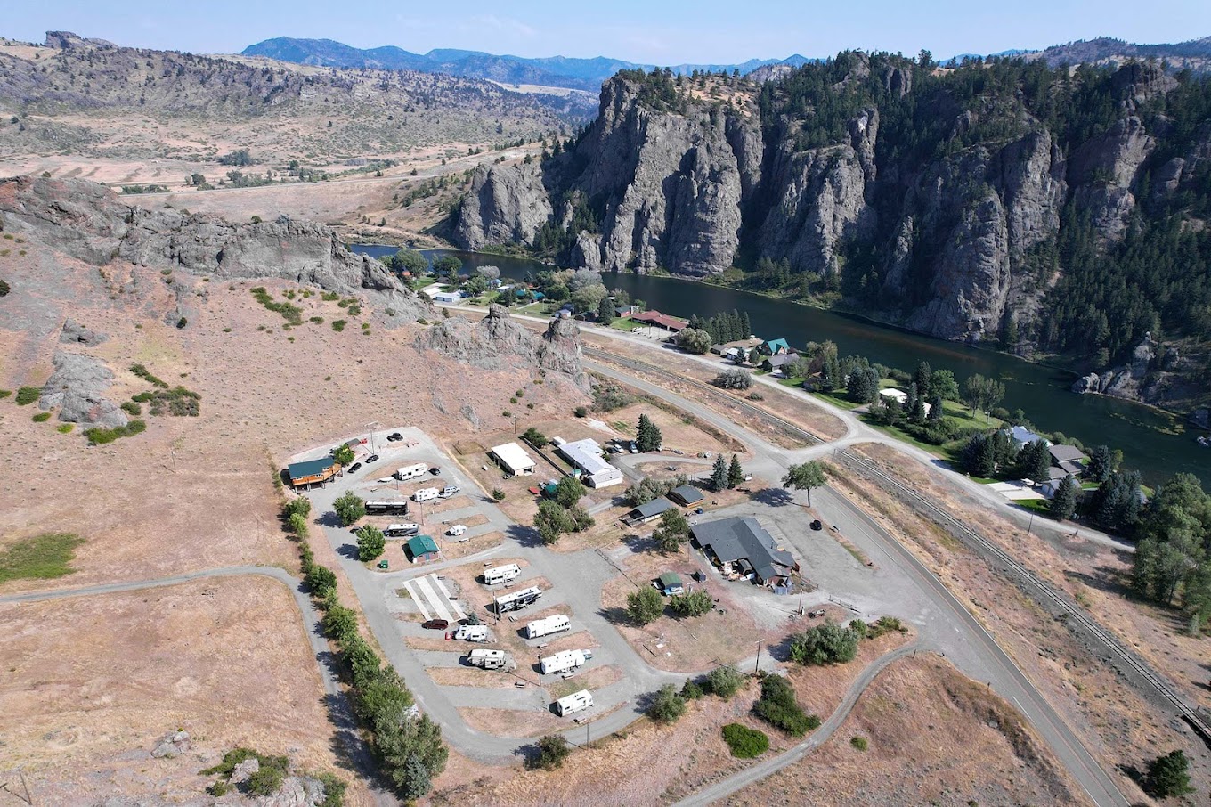 Prewett Creek Inn & RV Park