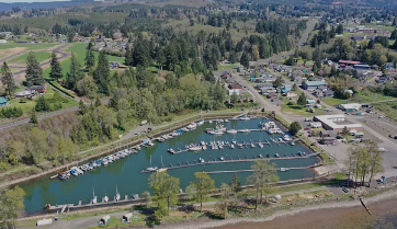 Cathlamet Chevron and RV Park