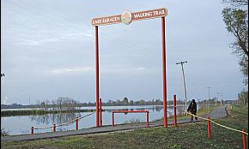 Lake Saracen Walking Trail