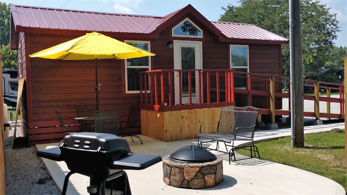 Muncie RV Resort by R Journey