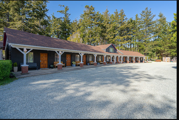 b.side motel+rv Camping