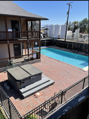 Frontier Motel and RV Park