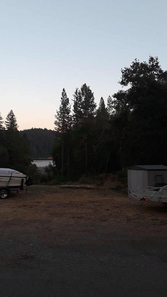 Peninsula Camping & Boating Resort