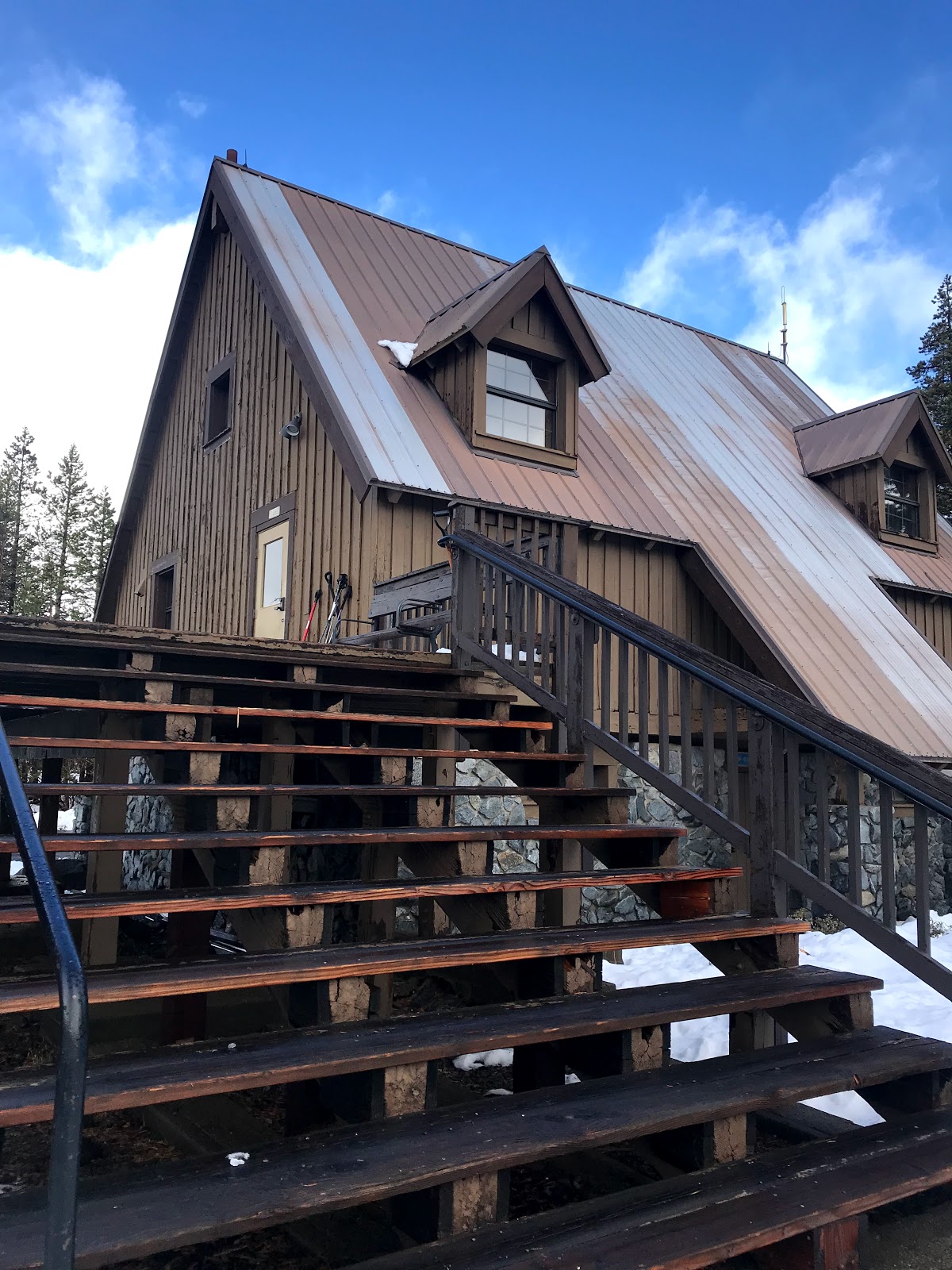 Loon Lake Chalet