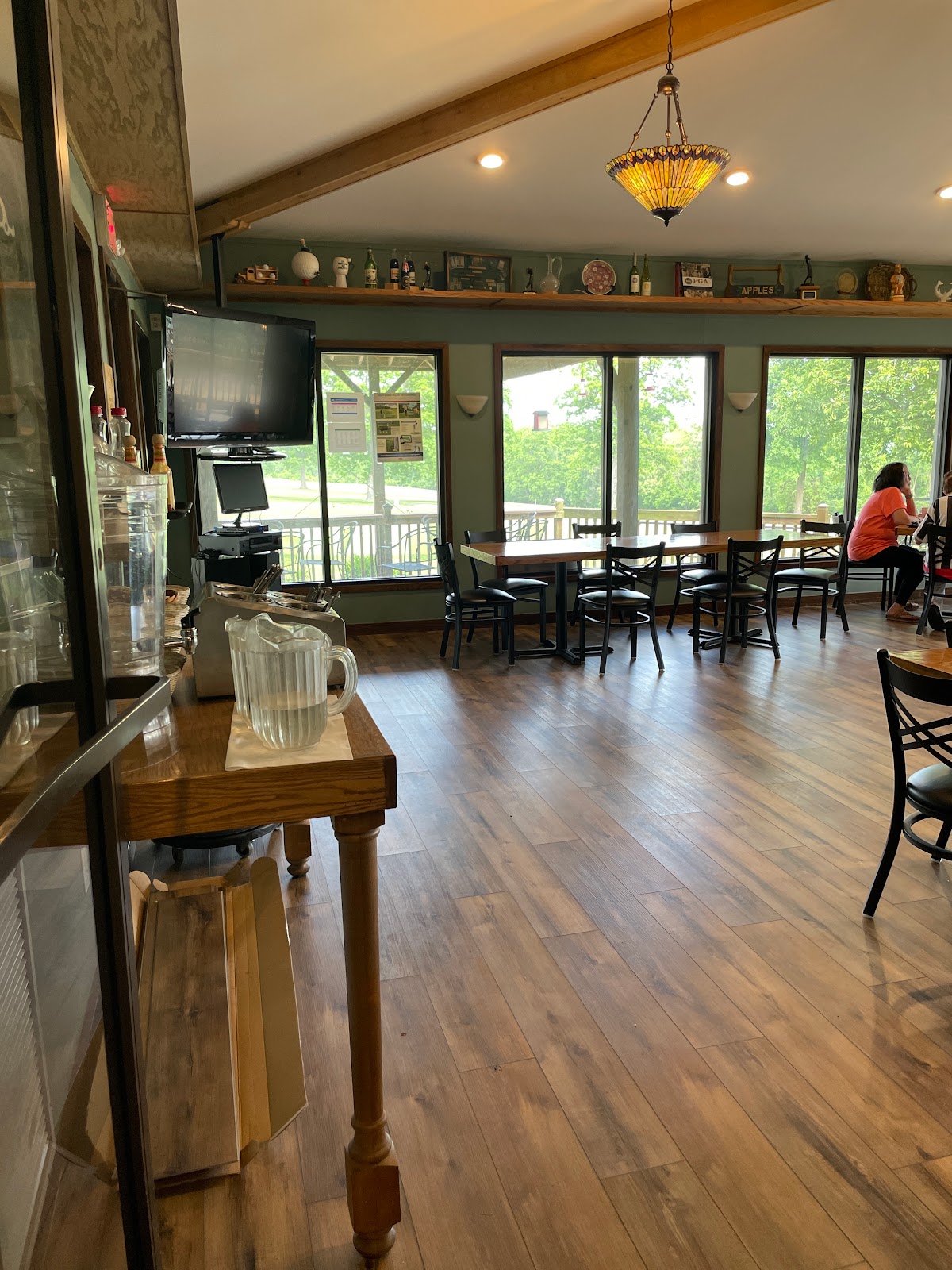 Holiday Island Country Club