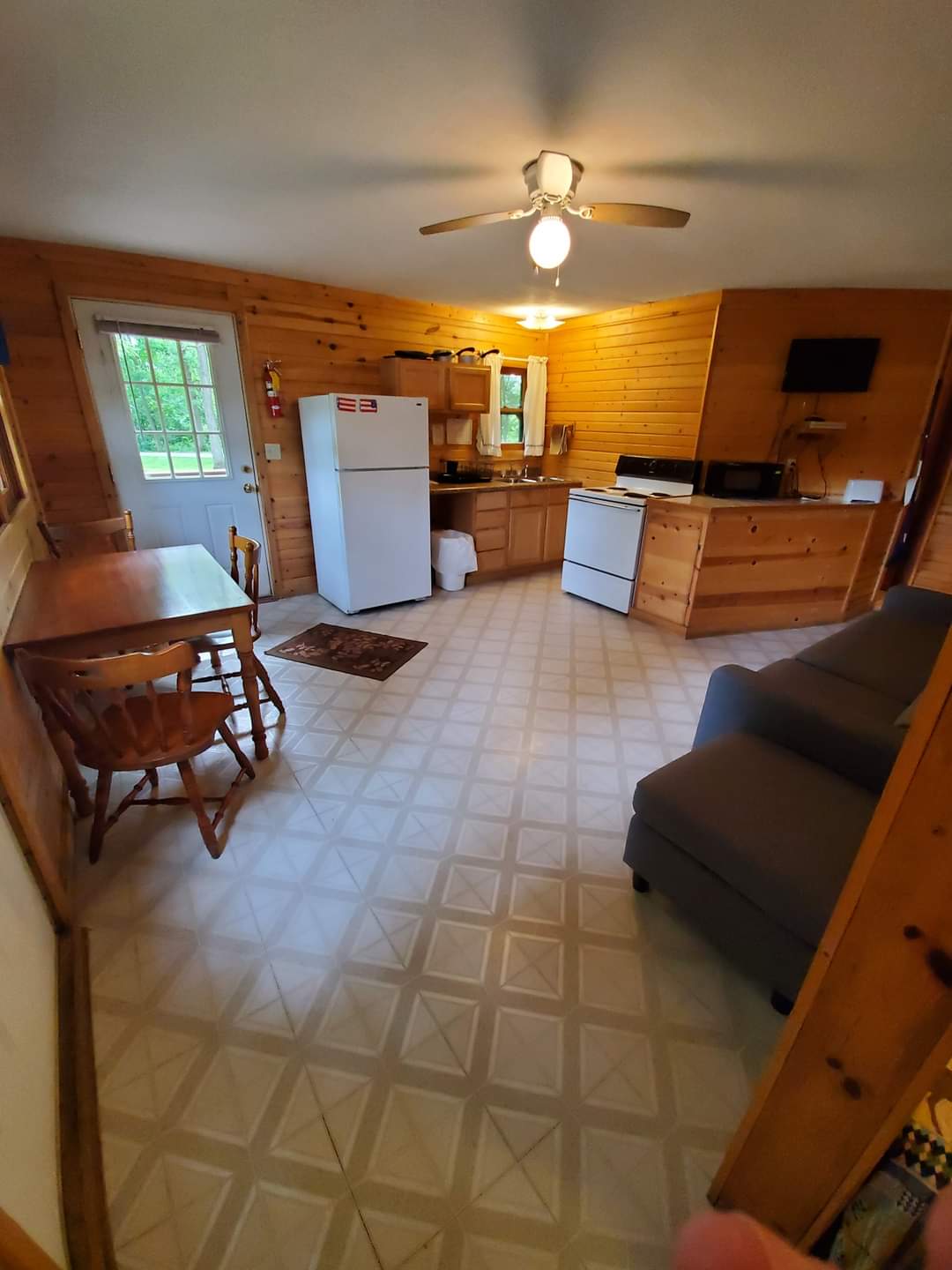 INDIAN TRAILS RESORT