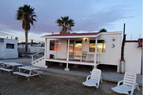 Seaside Hotel & Victor's RV Park