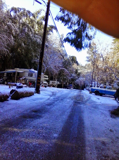 Creekside Cabins and RV Resort