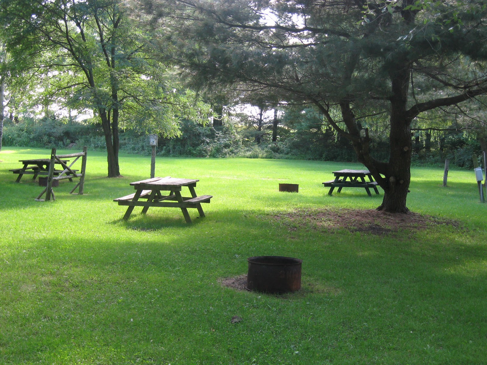 Montys Bay Camp Site