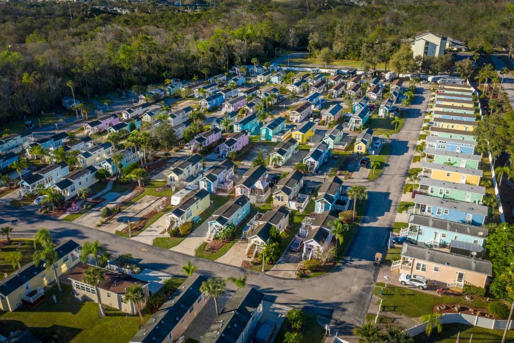 TROPICAL PALMS RESORT