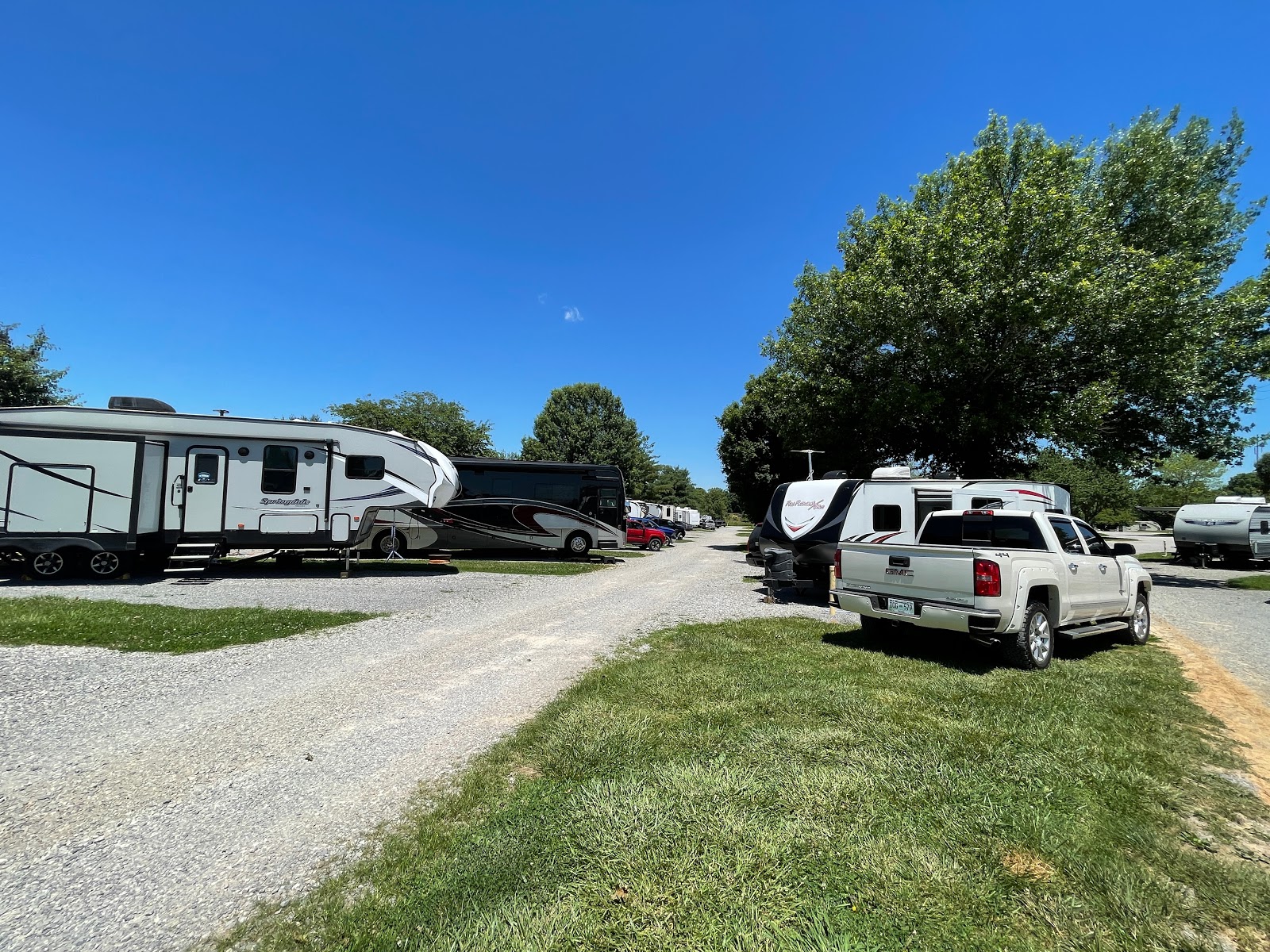 Dads Bluegrass Campground