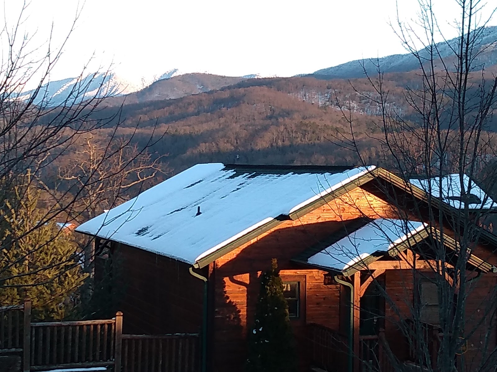 Tremont Hills Campground and Log Cabins