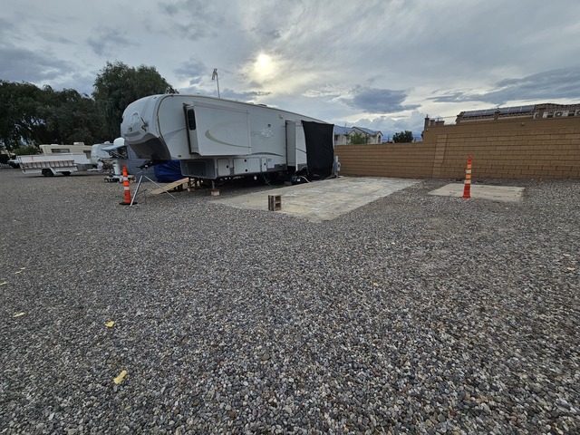 Sun & Stars Trailer Port