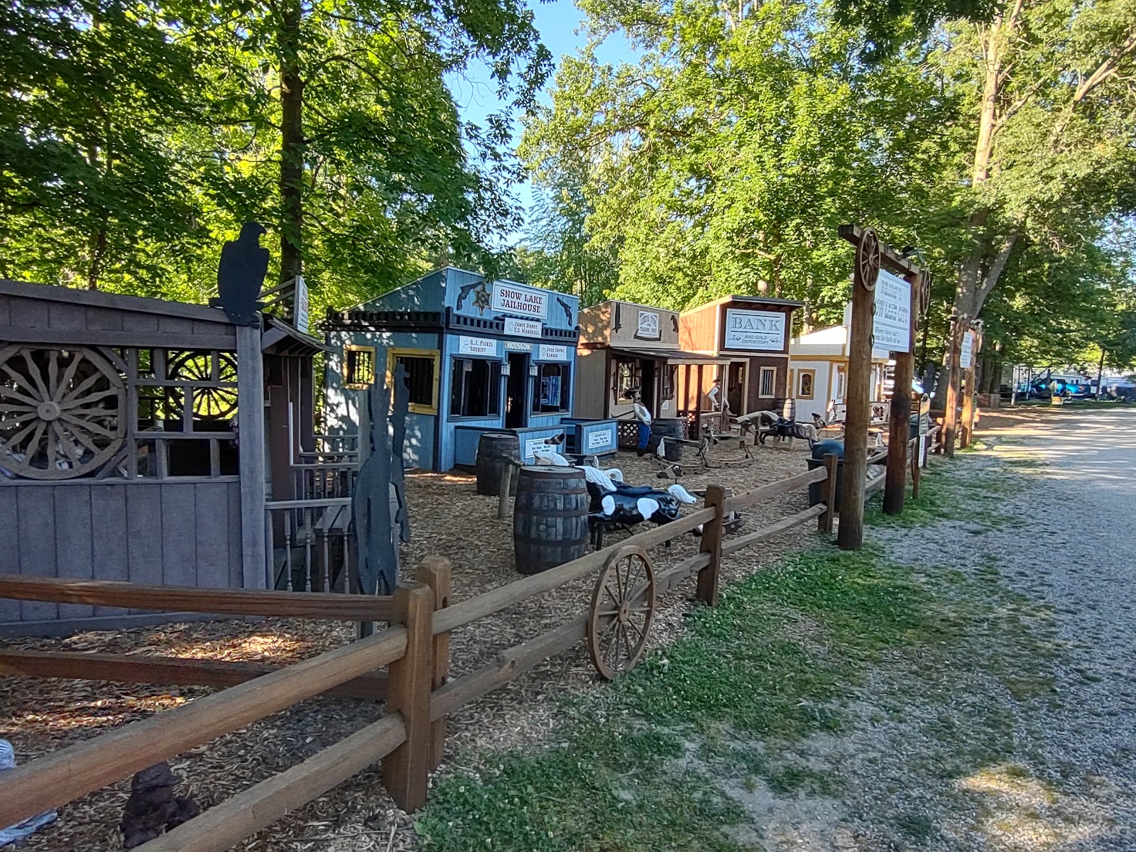 Snow Lake Kampground