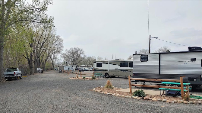 Applewood RV and MobileHome Park