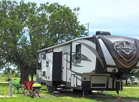 Beaumont Hotel & RV Park