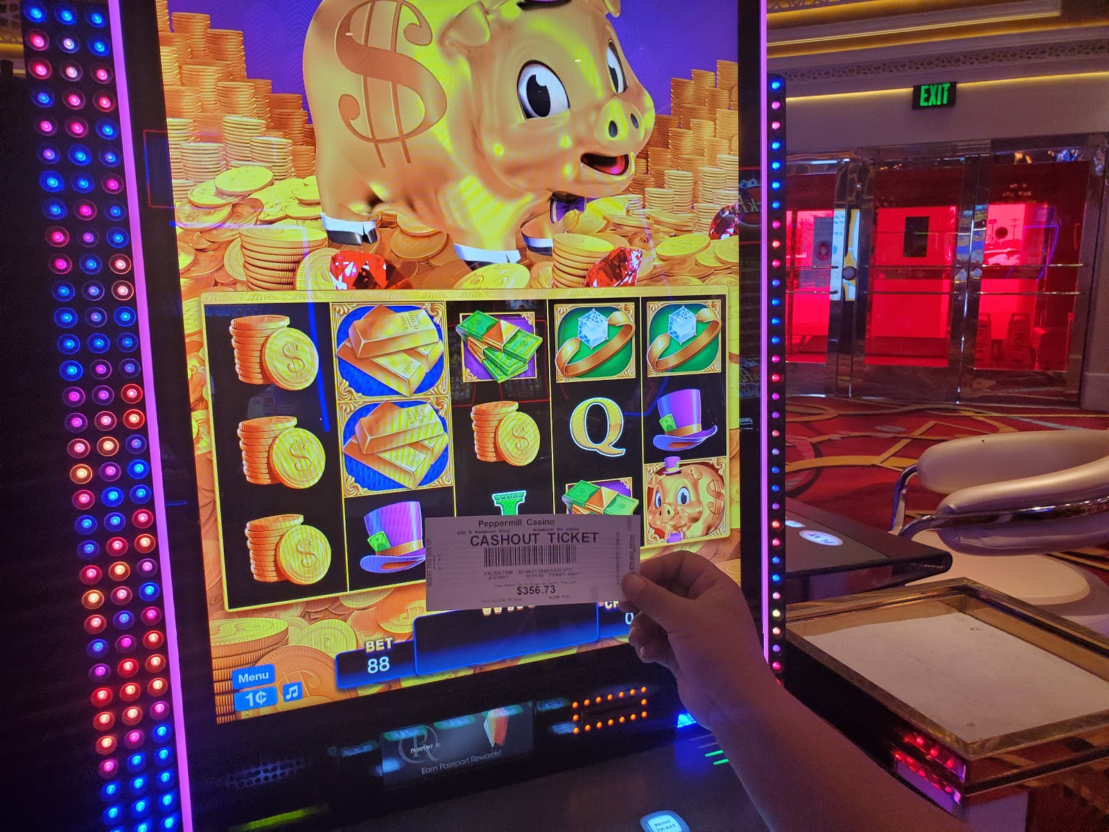 Peppermill Inn & Casino