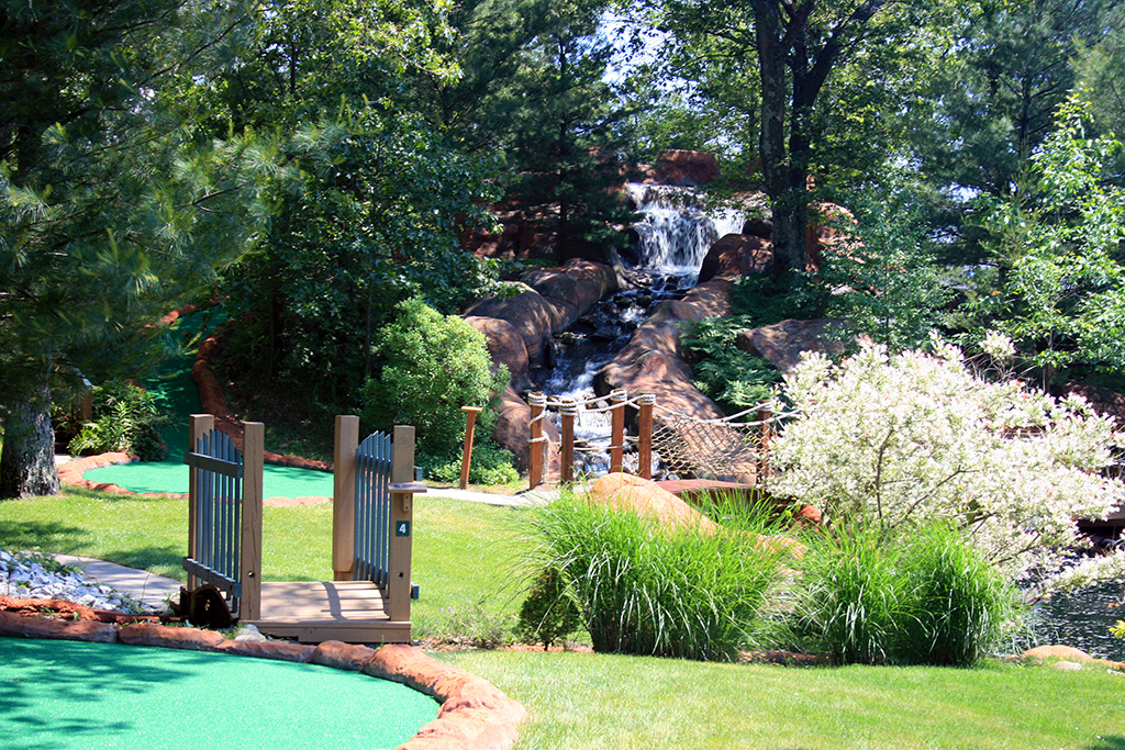 Hill and Hollow Campground