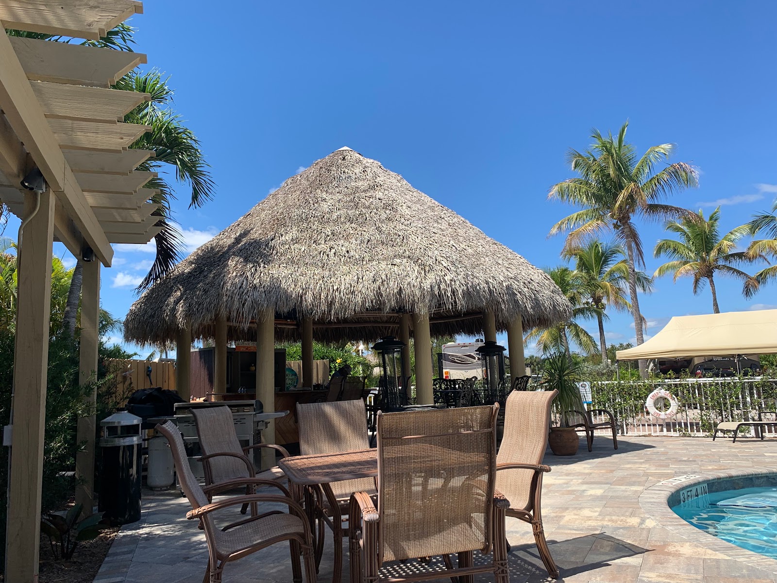 Barron River RV Park & Marina Villas